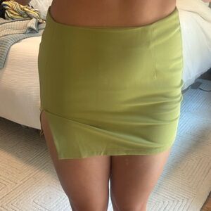 Green motel rocks mini skirt